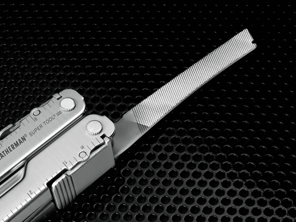 Leatherman Super Tool 300 - stainless steel (wood/metal file)