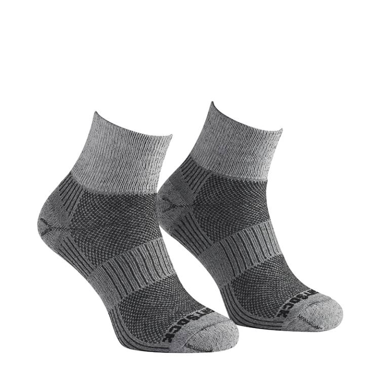 Winter Run - Quarter Socks - Black/White - 