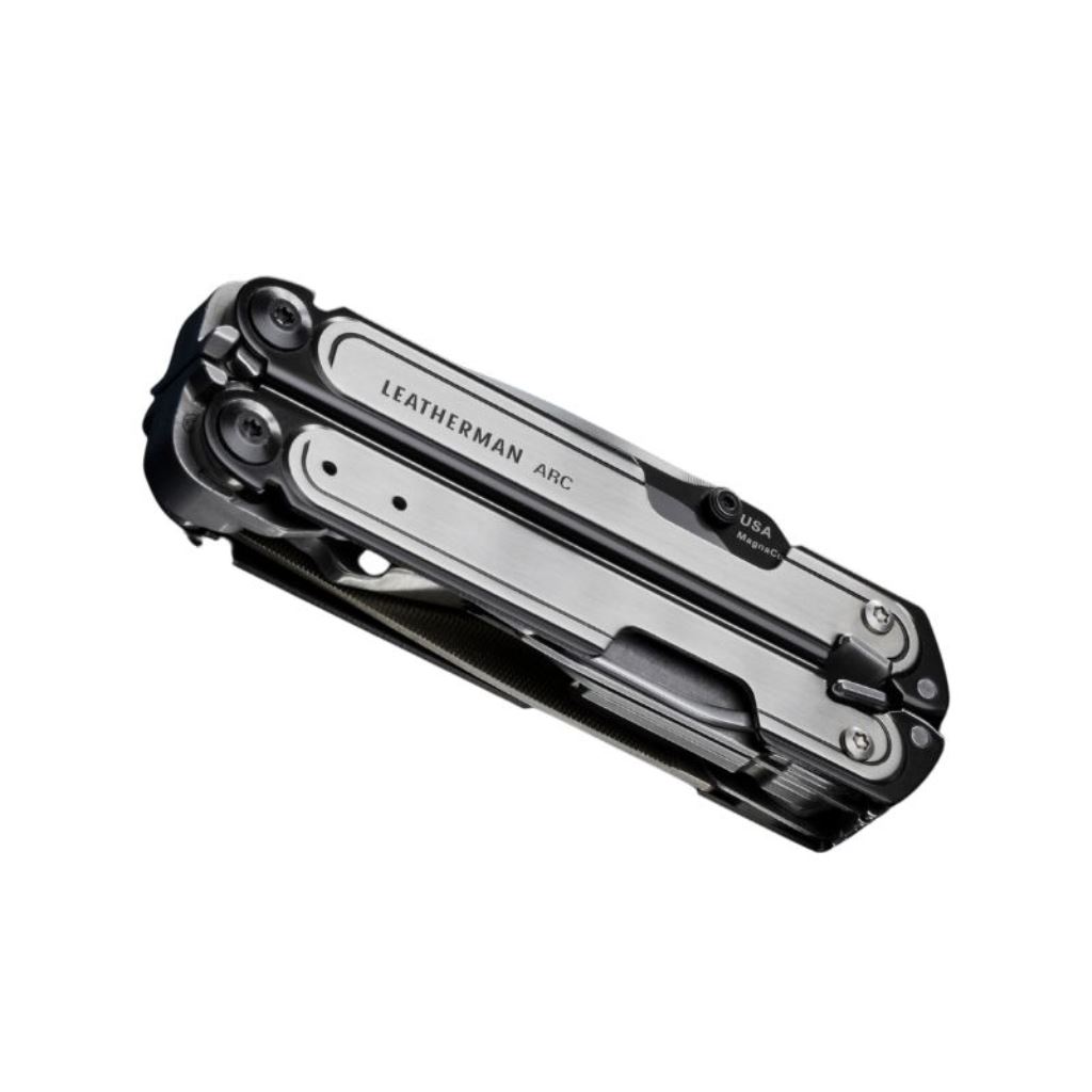 Leatherman ARC - front angle closed