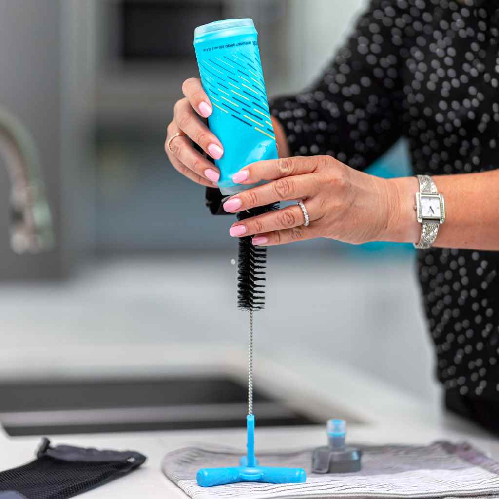 HydraPak Flask/Flex Cleaning Kit - Flask Cleaning Kit in use 3