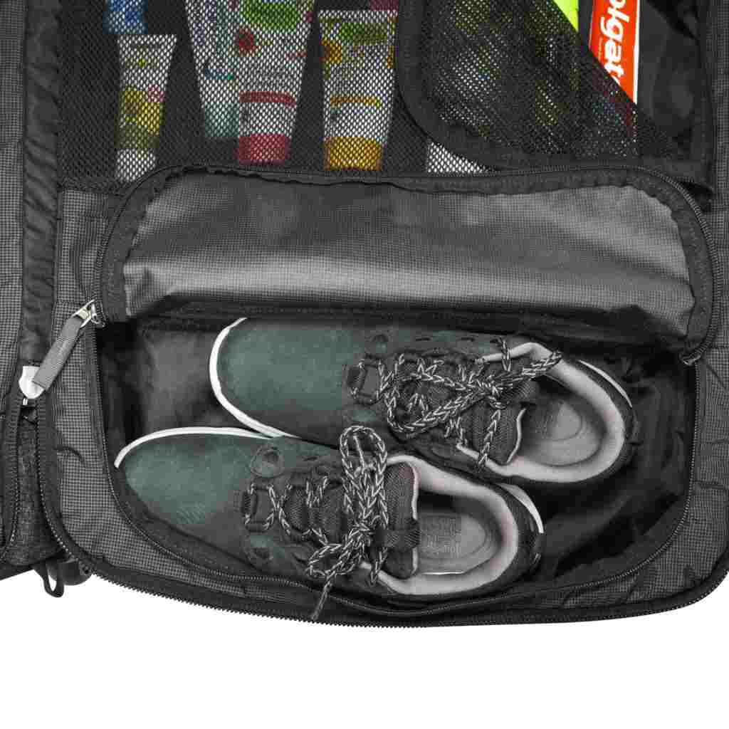 Travel Roller 90 - Travel Roller 90 - Black - In situ