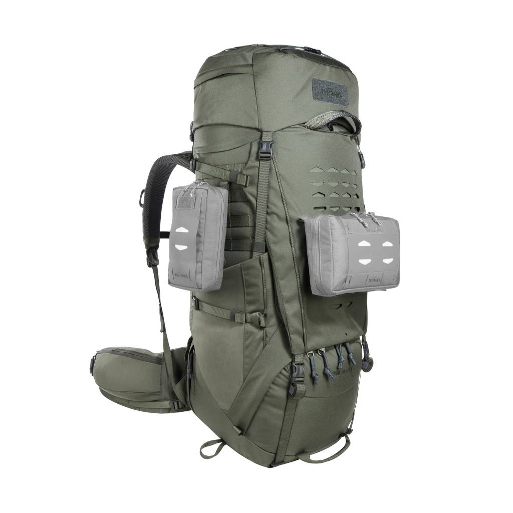 Yukon 70+10 BC - Yukon 70+10 BC - Stone Grey Olive - MOLLE in use